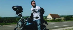 Ils sont nombreux à chanter les louanges de notre très cher dijonnais Alban Lenoir. De Jean-Pierre Jeunet à Diastème en passant par Guillaume Pierret, ils ne tarissent pas d’éloge en faisant écho à la carrière de notre acteur dijonnais préféré.
