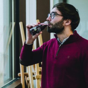 Une start-up dijonnaise réinvente le kéfir. Les boissons produites par la jeune pousse, bien intégrée dans l’écosystème agroalimentaire dijonnais, sont déjà distribuées dans une quinzaine de magasins locaux.