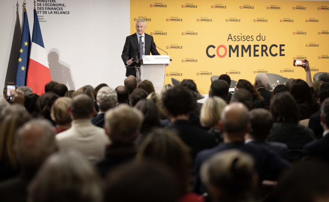 Mercredi 1er décembre, Bruno Le Maire, ministre de l’Economie, donnait le coup d’envoi des Assises du commerce. Plus de 500 participants étaient attendus pour réformer le commerce et ses modes de consommation. Parmi eux, Denis Favier, président de Shop In Dijon et Vice-Président des Commerçants et Artisans des Métropoles de France (CAMF), a été sollicité par le ministre pour assurer sa co-présidence lors des ateliers dédiés.